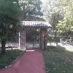 Fine 5 Bedroom בית נופש פיאצ'נצה