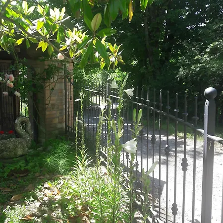 Fine 5 Bedroom Hébergement de vacances