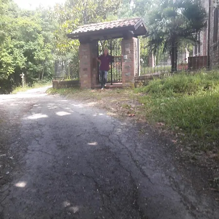 Fine 5 Bedroom *