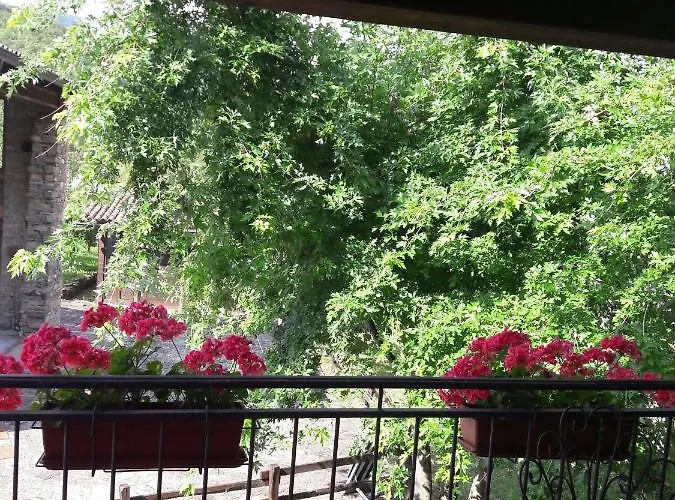 Дом отдыха Fine 5 Bedroom *