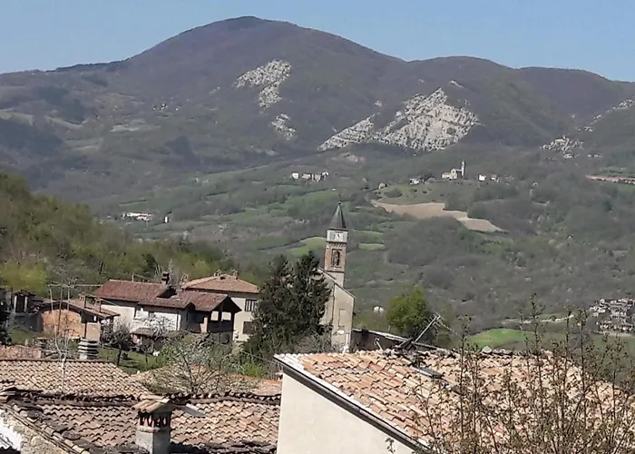 Vakantiehuis Fine 5 Bedroom Piacenza