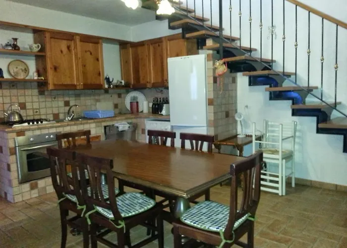 Fine 5 Bedroom Piacenza