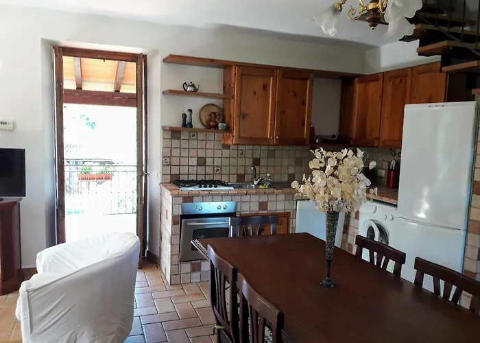 Fine 5 Bedroom Piacenza