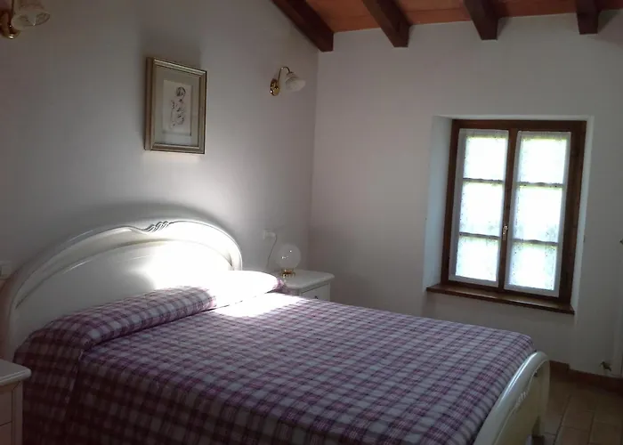 Fine 5 Bedroom Vakantiehuis Piacenza