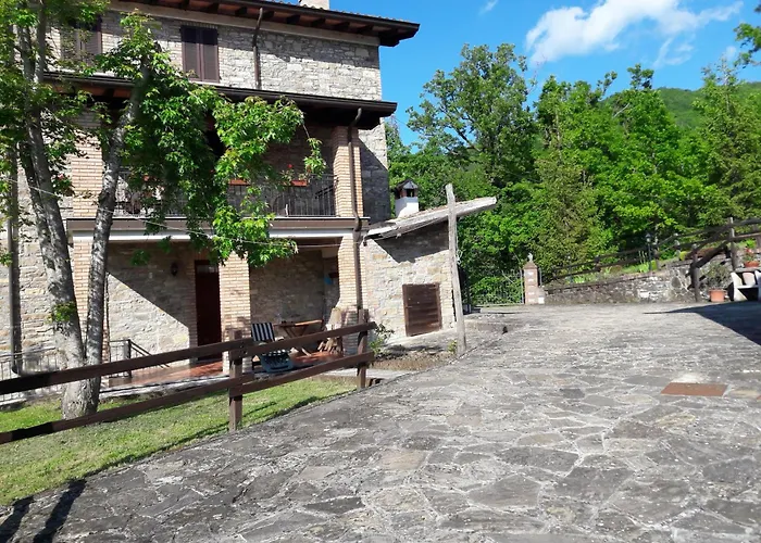 Vakantiehuis Fine 5 Bedroom Piacenza